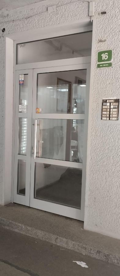 Apartment Aria Сараево Екстериор снимка